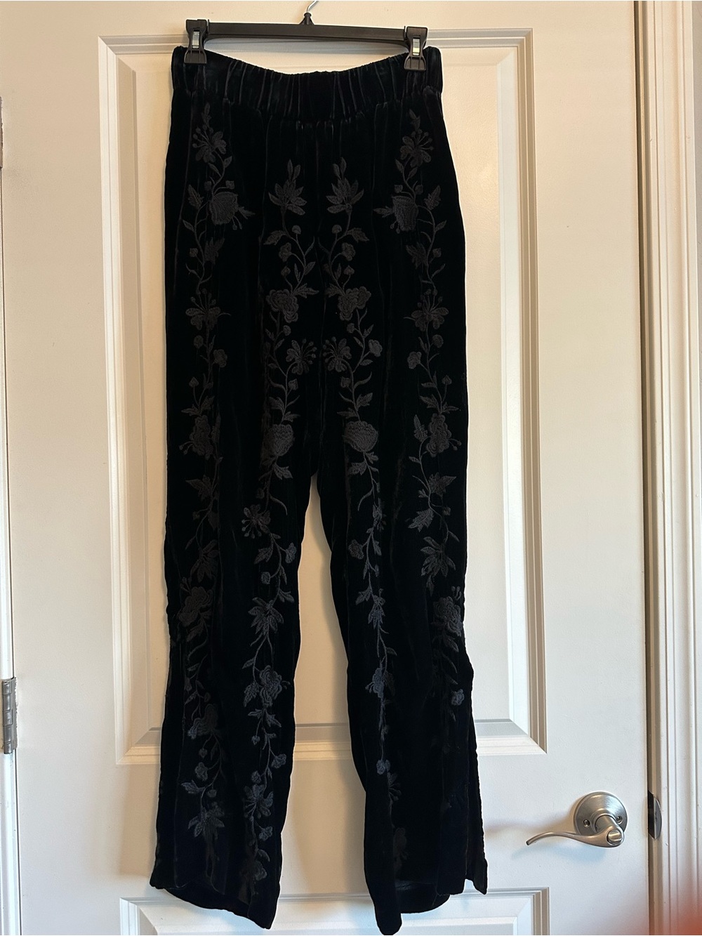 Johnny Was Black Velvet Floral Embroidered Wide Straight Leg Pants